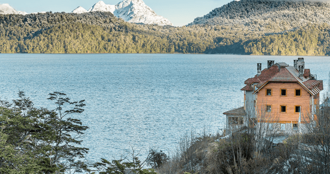 Correntoso Lake & River Hotel