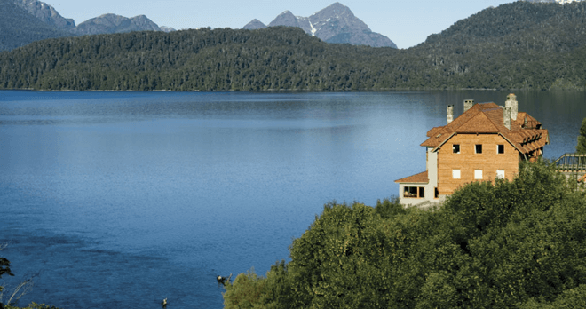 Correntoso Lake & River Hotel