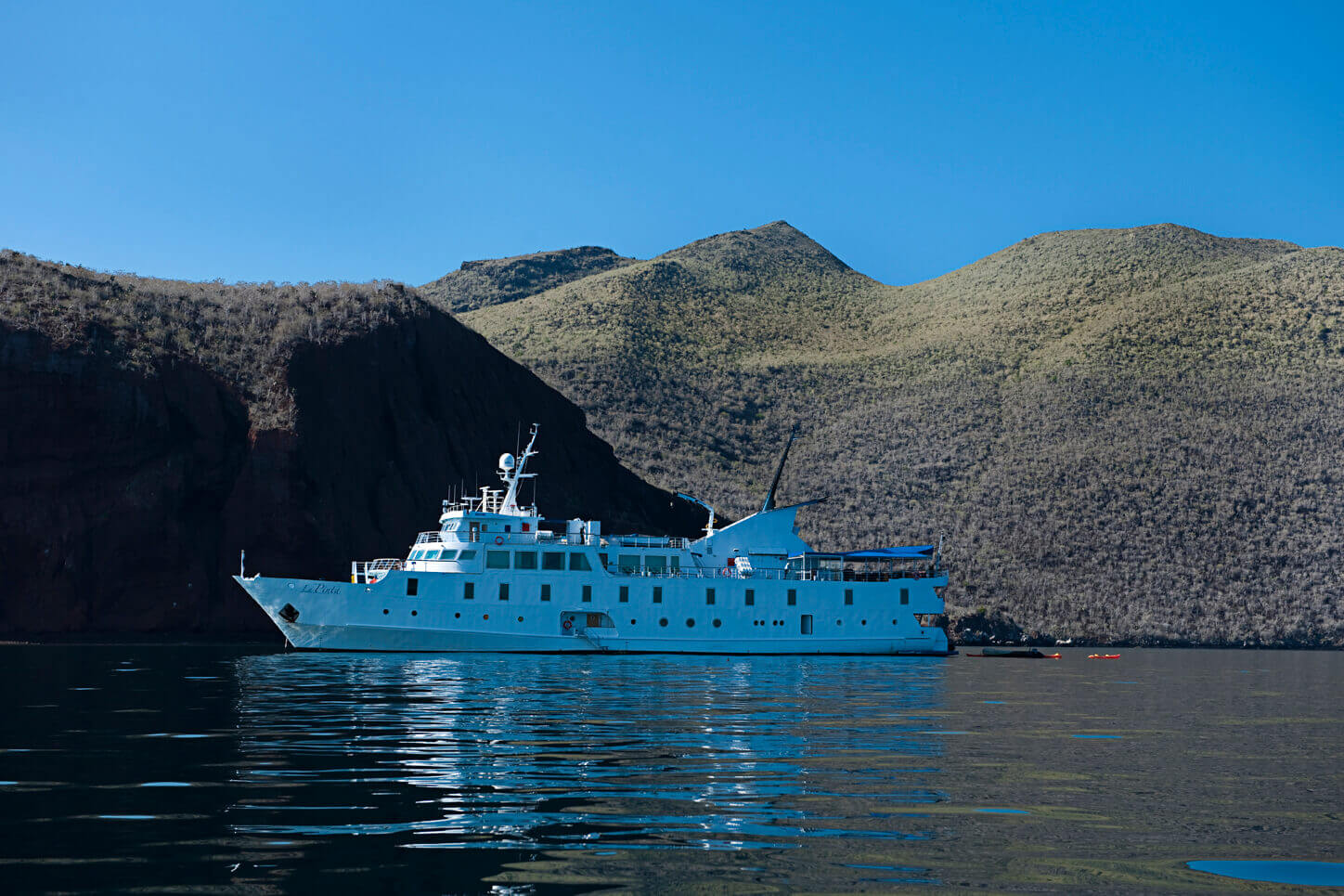 M/Y – La Pinta – In the Distance