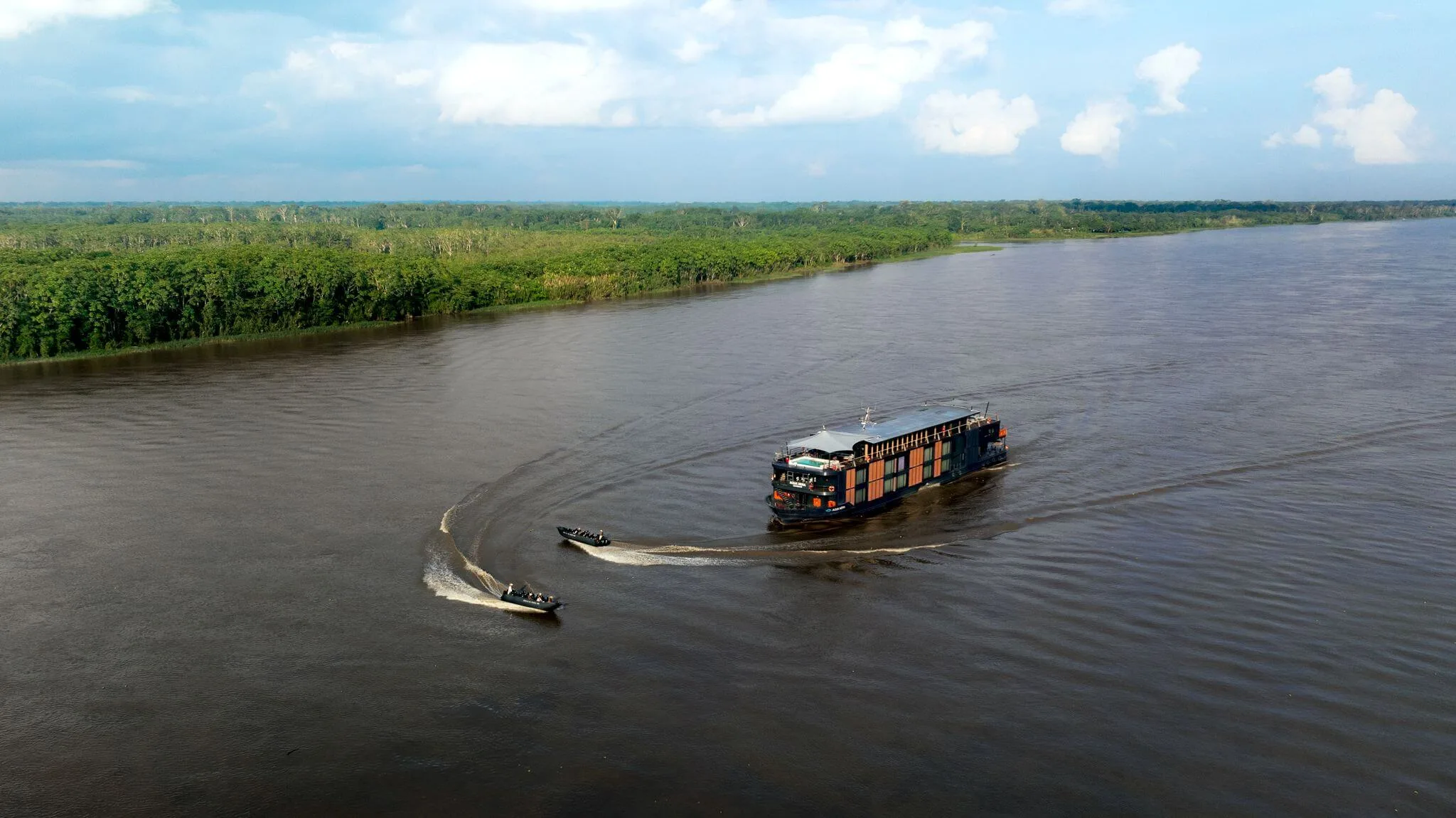 Nera Amazon Vessel 3